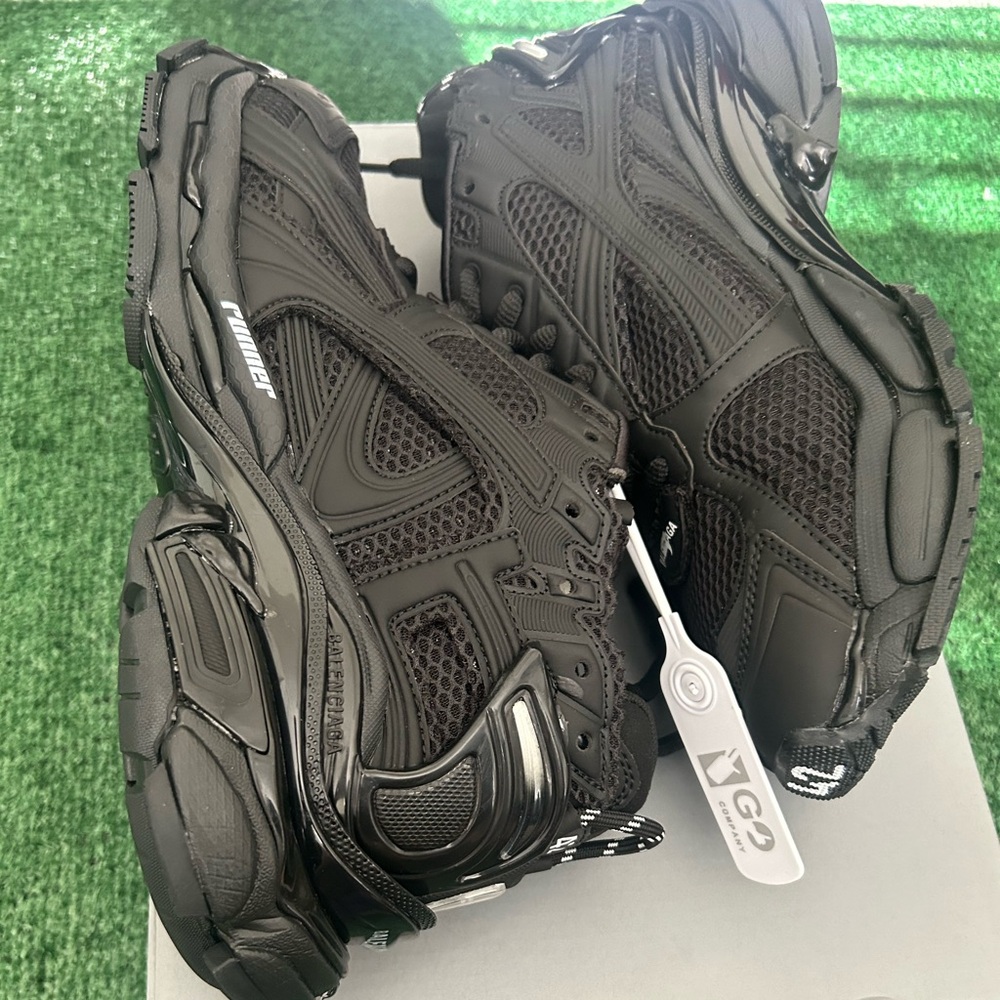 Balenciaga Runner (black)